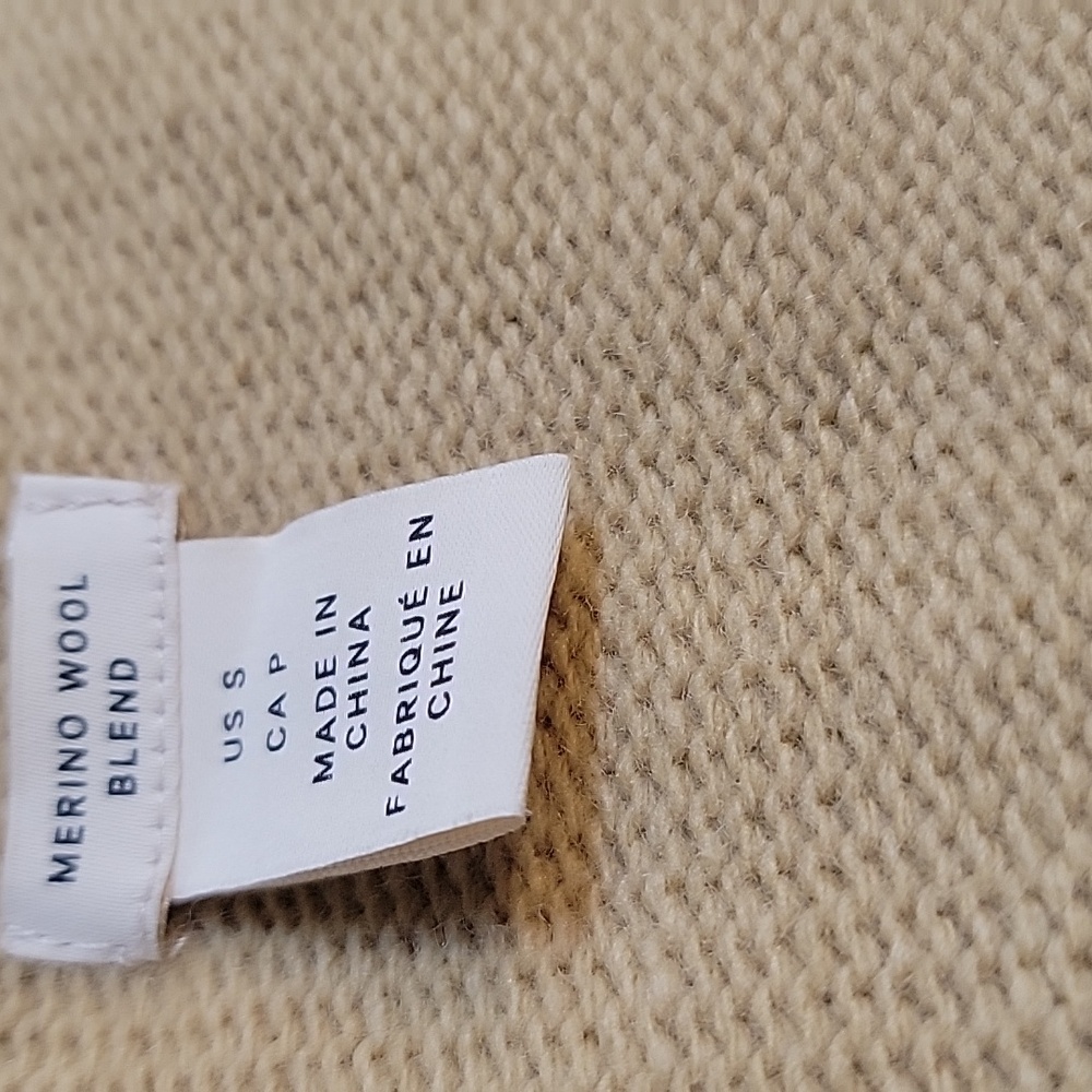 Cozy Tan Wool Blend  V-Neck Oversized Sweater - Picture 5 of 14